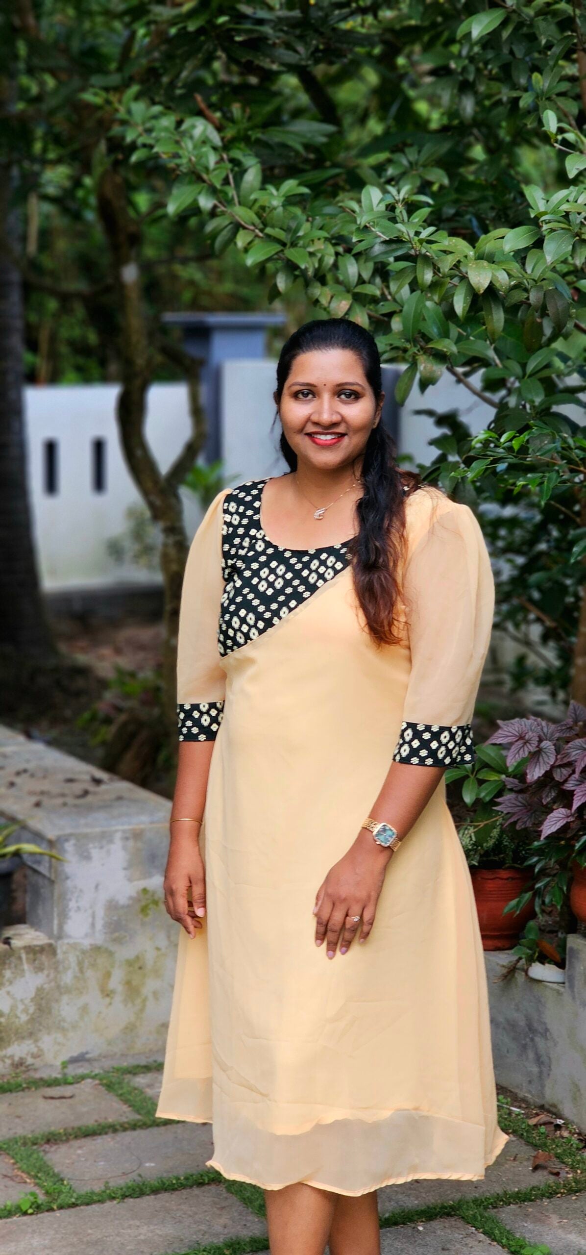 Viva Asymmetric yoke Cream  Georgette Kurti image 1