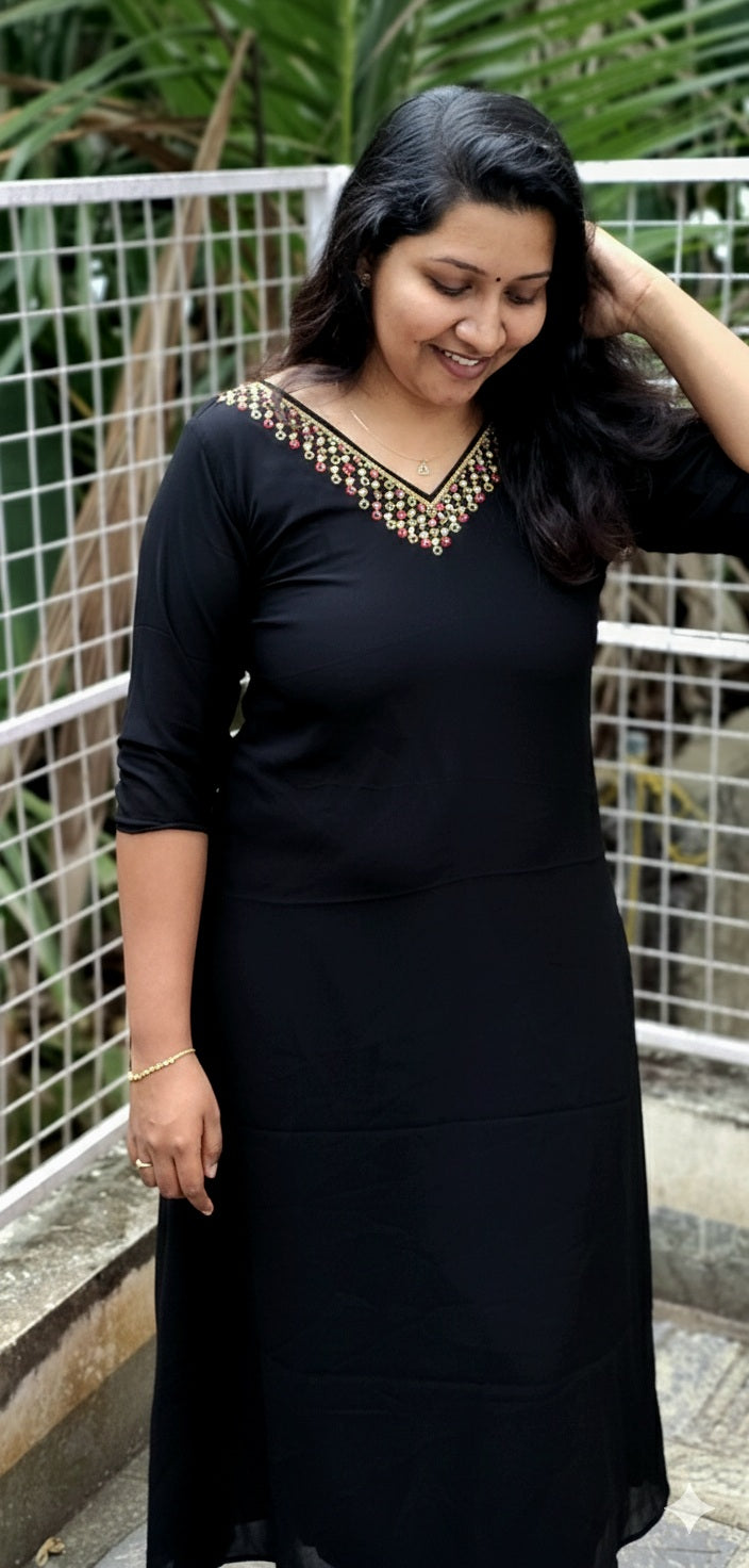 Aleena’ Thread Worked A-Line Georgette Top. image 1